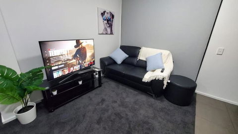 Zen Vibe, Entire Apt, With Study Room, Wifi, Central, Cafe - Holiday Adelaide 3