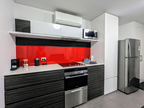 Zen Vibe, Entire Apt, With Study Room, Wifi, Central, Cafe - Holiday Adelaide 1