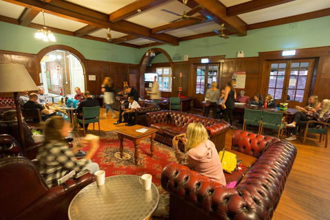 YHA Newcastle Beach - Holiday Adelaide 3