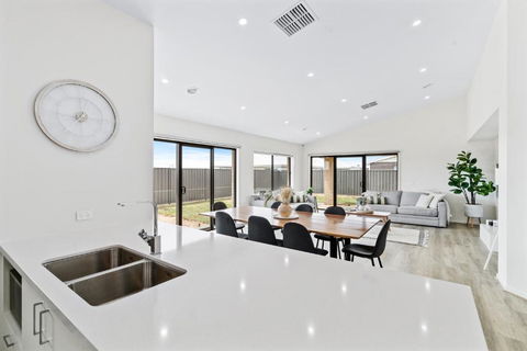 Yarrawonga Getaway - Holiday Adelaide 2