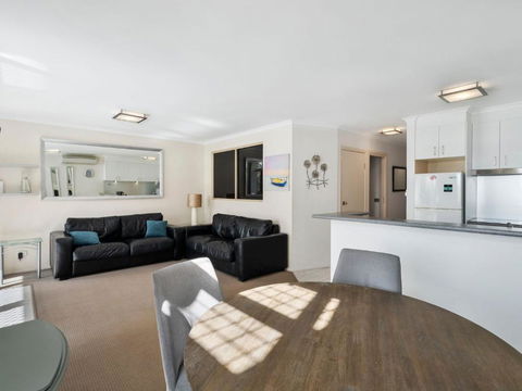 Yarrawonga Lakeside Apartment 25 - Holiday Adelaide 3