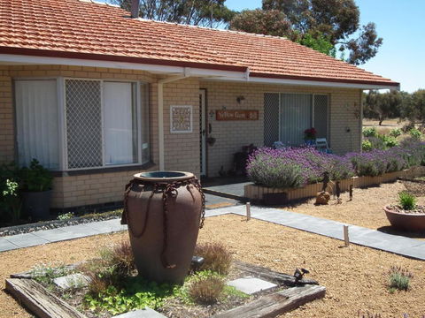 Yellow Gum Bed And Breakfast - Holiday Adelaide 3