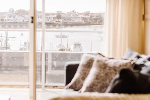 York Cove Hotel - Holiday Adelaide 0