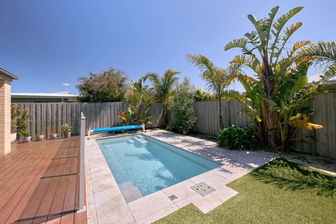Zeally Sands Pool Retreat - Holiday Adelaide 0