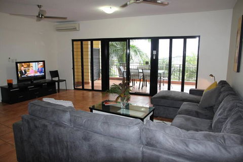 Zen Bridgeport - Waterfront - Balcony Dining - Pool - Holiday Adelaide 0