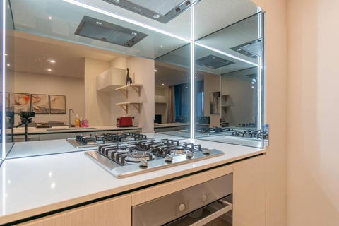 Zetland Centre Park View 1 Free Parking - Holiday Adelaide 1