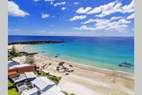 Zoo Villas: Villa Giraffe - Central Wynyard - Holiday Adelaide 0