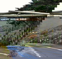 Small-Group Great Ocean Road and Twelve Apostles Full-Day Tour - Holiday Adelaide