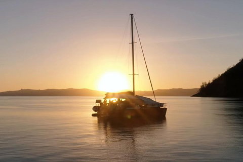2-Night Whitsunday Islands All-Inclusive Sailing Tour From Airlie Beach - Holiday Adelaide 0