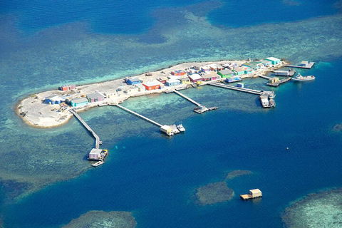 Abrolhos Islands Fixed-Wing Scenic Flight - Holiday Adelaide 3