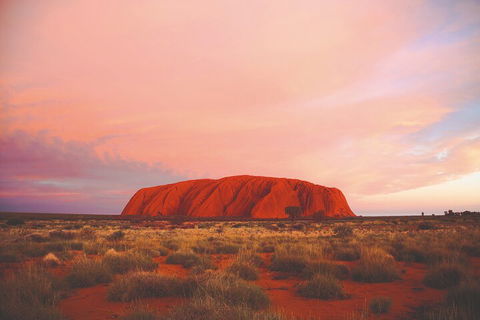 Uluru (Ayers Rock) And Kings Canyon In 3 Days - Holiday Adelaide 0