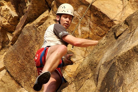 Rock Climbing At The Kangaroo Point Cliffs In Brisbane - Holiday Adelaide 0