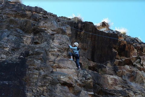 Rock Climbing At The Kangaroo Point Cliffs In Brisbane - Holiday Adelaide 5