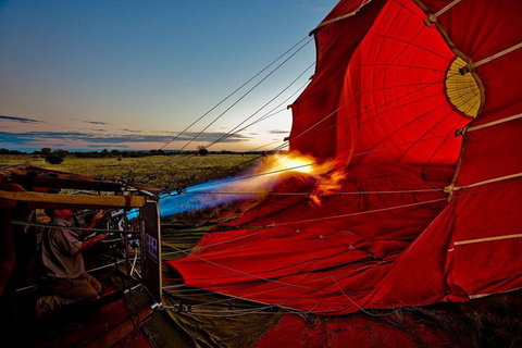 Early Morning Ballooning In Alice Springs - Holiday Adelaide 0