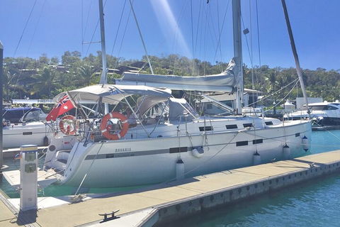 Sailing Curlew Escape On Moreton Bay - Holiday Adelaide 0