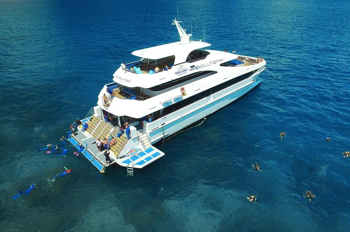 Cruises Sailing And Water Tours Airlie Beach QLD Holiday Adelaide