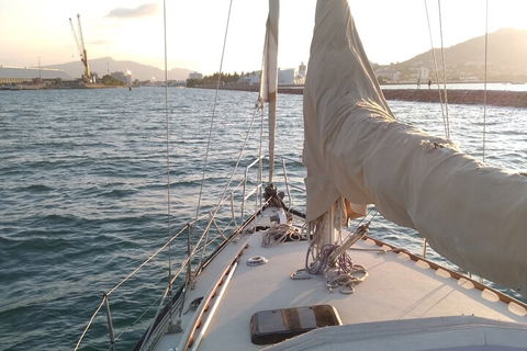 Townsville Small Group Early Morning Sailing Cruise Boat Tour Charter Hire - Holiday Adelaide 1