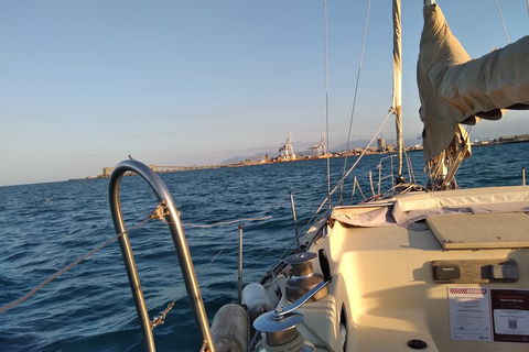 Townsville Small Group Early Morning Sailing Cruise Boat Tour Charter Hire - Holiday Adelaide 2