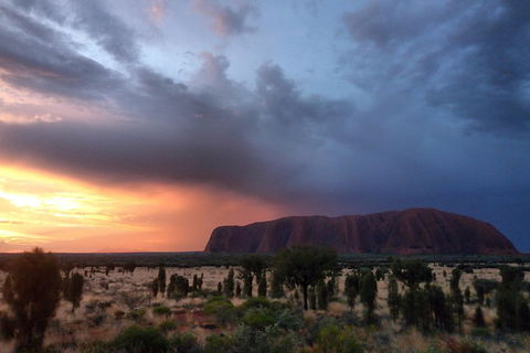Uluru Small Group Tour Including Sunset - Holiday Adelaide 4