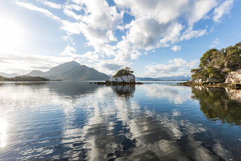 Southwest Tasmania Wilderness Experience: Fly Cruise And Walk Including Lunch - Holiday Adelaide 5