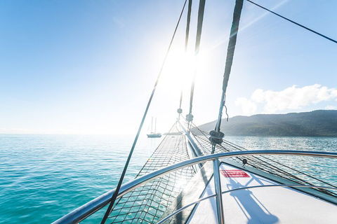2 Night Whitsunday Islands Cruise On New Horizon From Airlie Beach - Holiday Adelaide 2