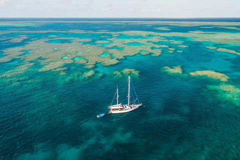 3 Day Whitsundays Sailing And Diving Adventure: Kiana - Holiday Adelaide 1