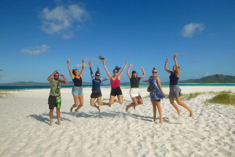 2-Day Whitsundays Sailing Adventure: Summertime - Holiday Adelaide 2