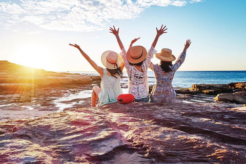 4-Day Coastal Loop Via Monkey Mia Wild Dolphins Kalbarri Pinnacles Perth Return - Holiday Adelaide 4