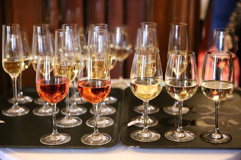 Yarra Valley Private Car Winery Tour And Chocolate.1-7 Passengers One Car Price - Holiday Adelaide 3