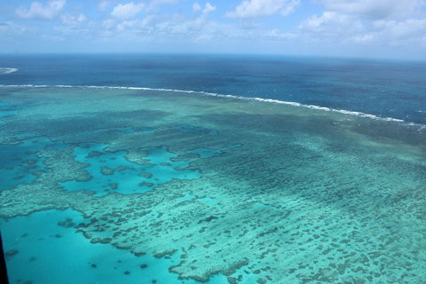 Reef And Island Scenic Flight From Airlie Beach - Holiday Adelaide 1