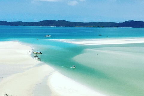 2-Night Whitsundays Sailing Cruise Incl. Whitehaven Beach & Great Barrier Reef - Holiday Adelaide 5