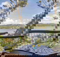 Sunshine Coast Private Scenic Guided Tour Inc. 2-Course Gourmet Lunch