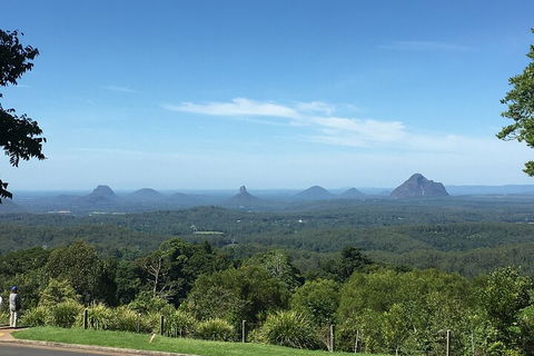 Sunshine Coast Signature High Tea And Wine Experience (Min 6 Adults) - Holiday Adelaide 1