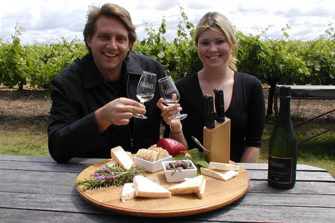 Swan Valley Tour From Perth: Wine, Beer And Chocolate Tastings - Holiday Adelaide 4